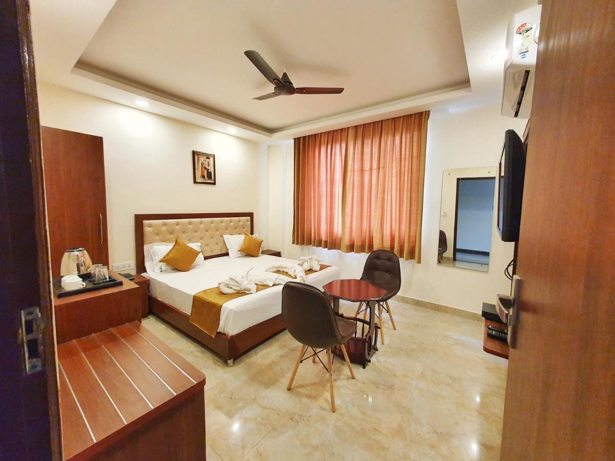 The Park Residency Hotell Dehradun Eksteriør bilde