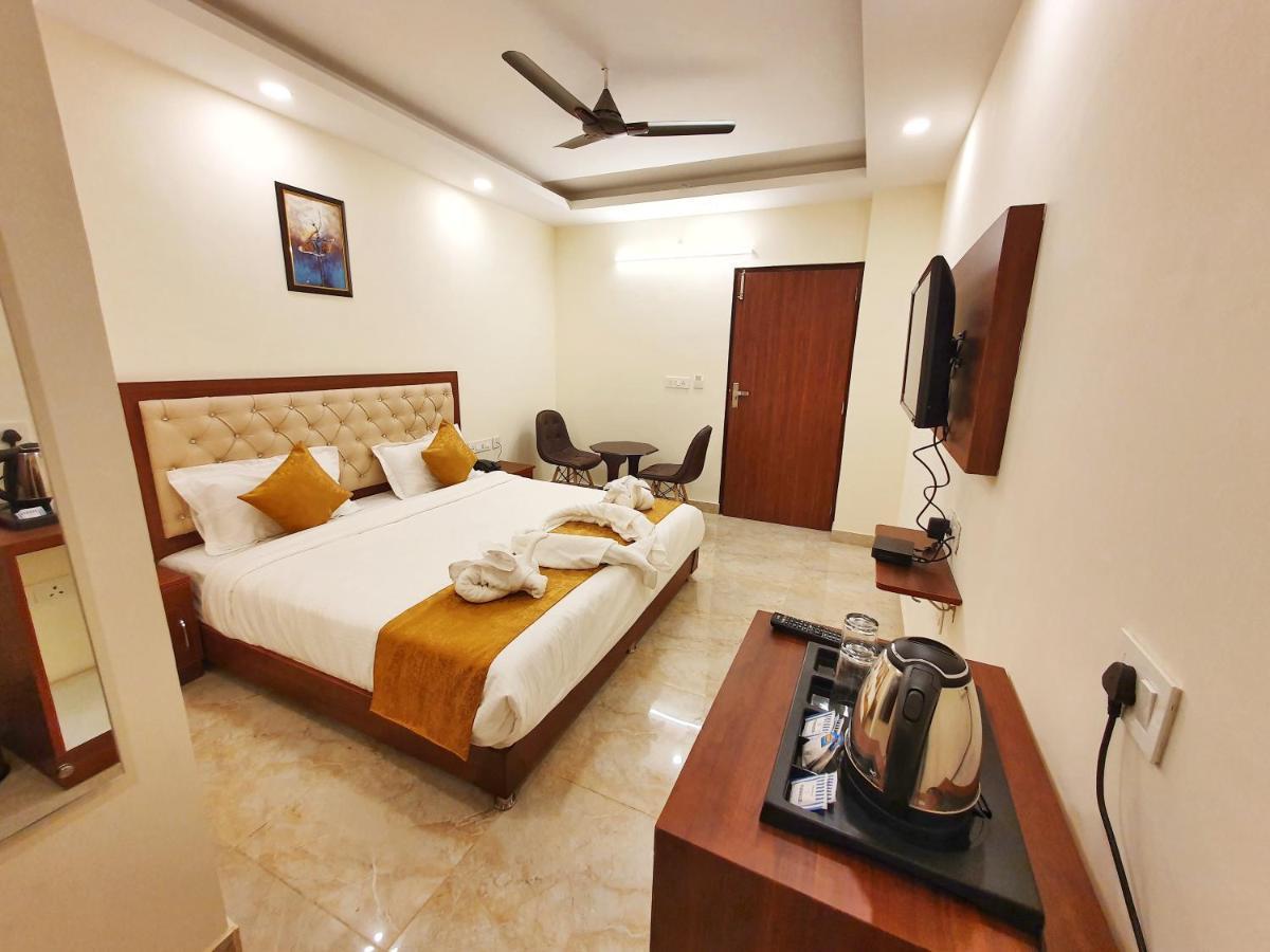 The Park Residency Hotell Dehradun Eksteriør bilde