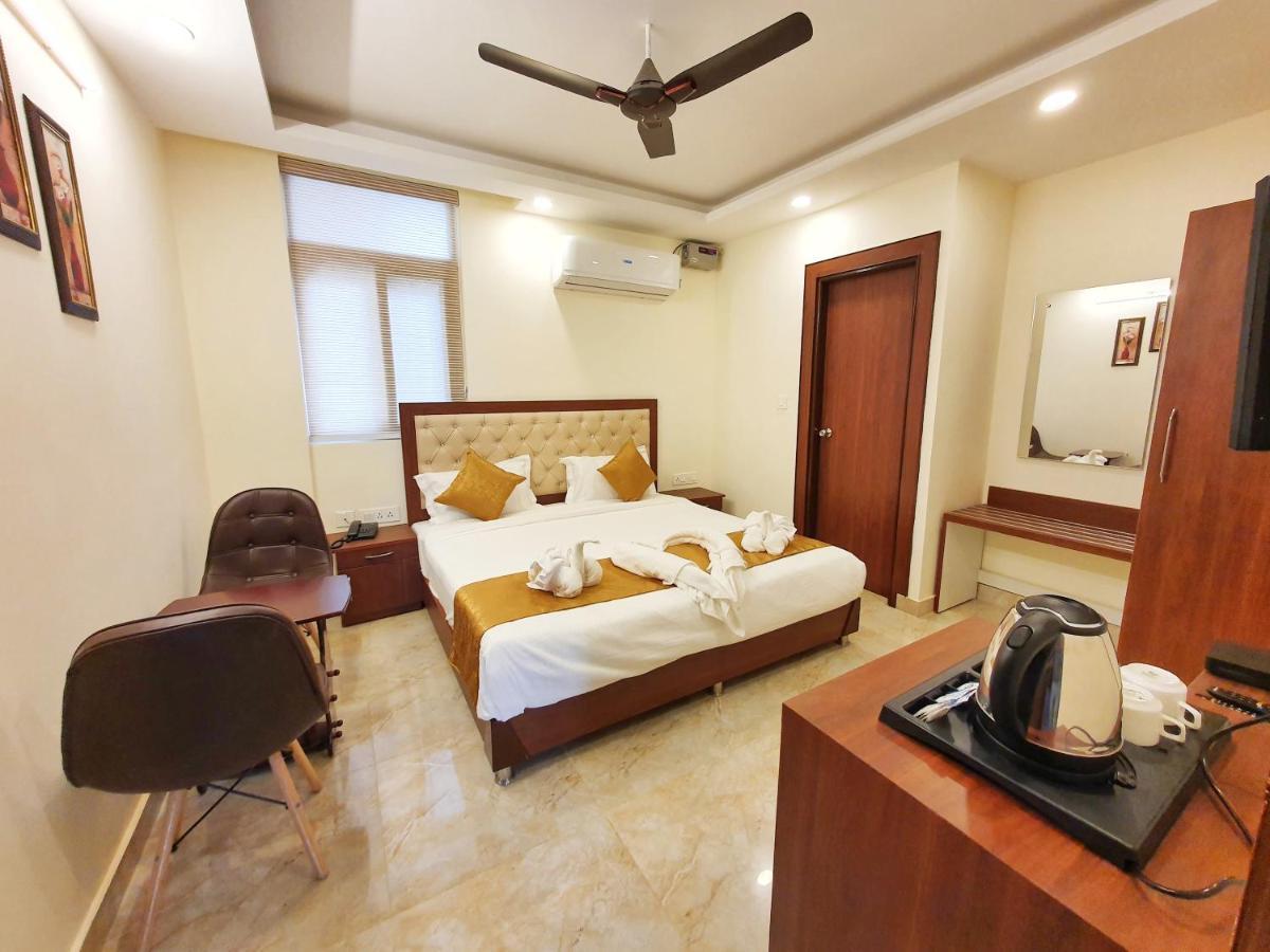 The Park Residency Hotell Dehradun Eksteriør bilde